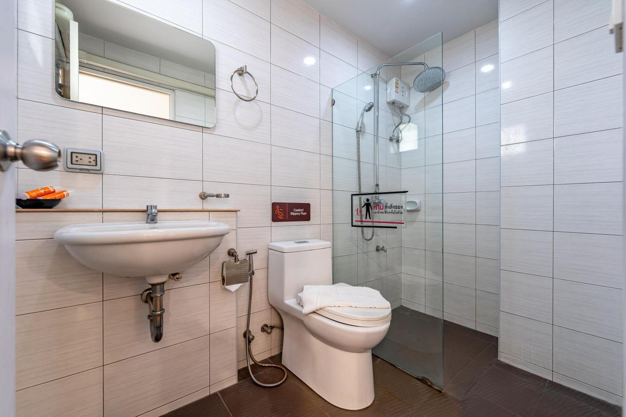 7 Days Premium Hotel At Icon Siam Station Bangkok Exteriör bild