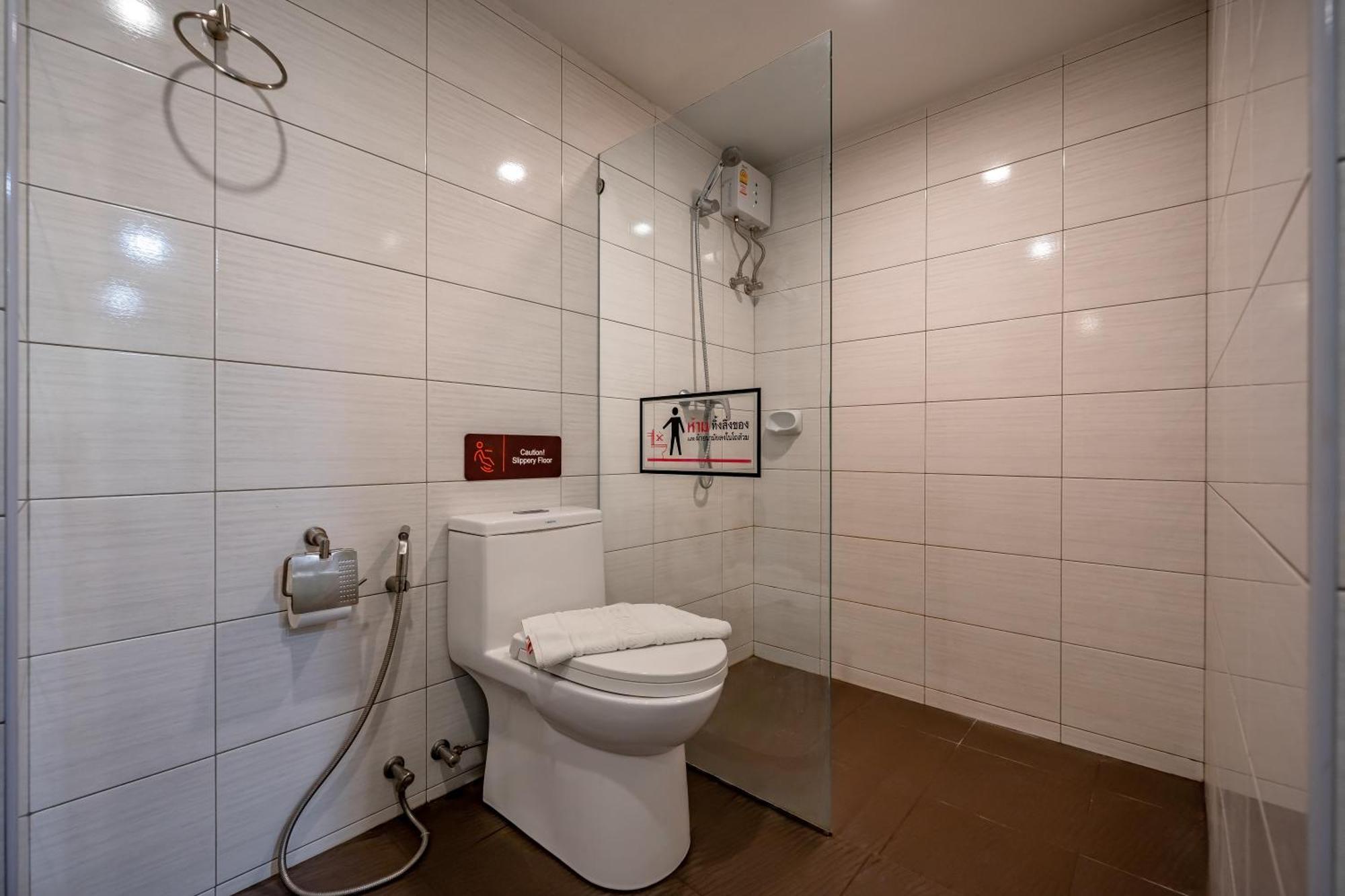 7 Days Premium Hotel At Icon Siam Station Bangkok Exteriör bild